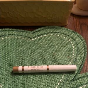 Gleam Club Eye Metal Stick in Gold emboss